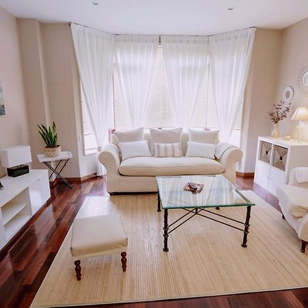 Rias Baixas En Ribeira Piso Centrico Con Parking Y Wifi Apartment Ngoại thất bức ảnh